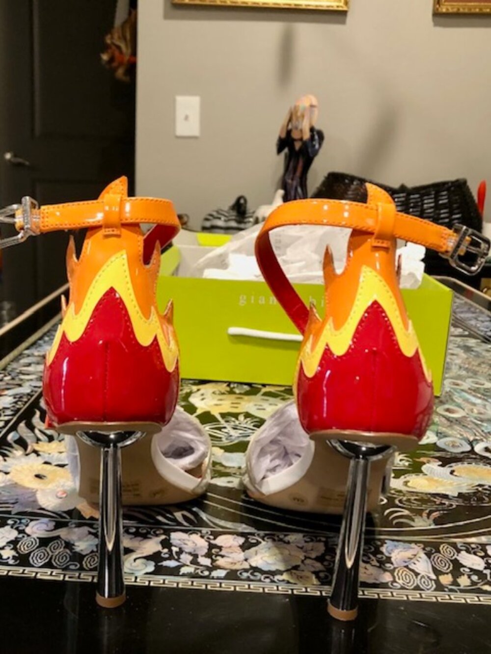 Gianni Bini Silva Flame Heels Y2K Strappy Sandals Size 6